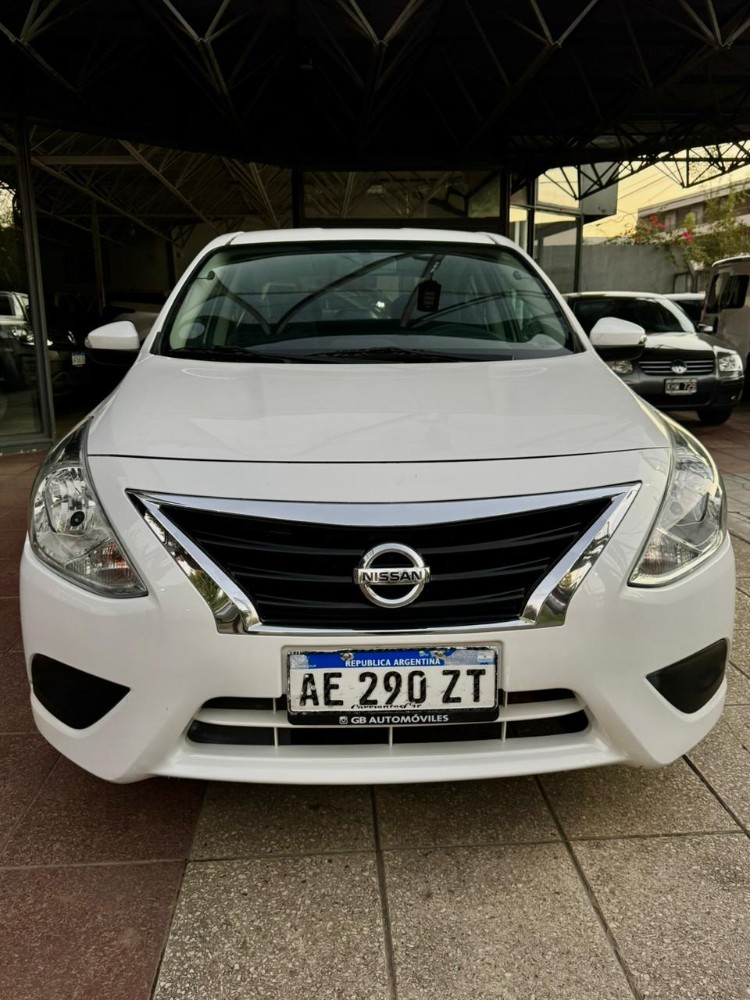 Nissan Versa Sense — foto 5